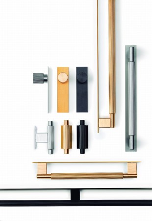 uchwyt meblowy złoty Stripes  192 mm z podkładką pokaz 1