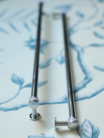 reling meblowy z krateczką moletka chrom