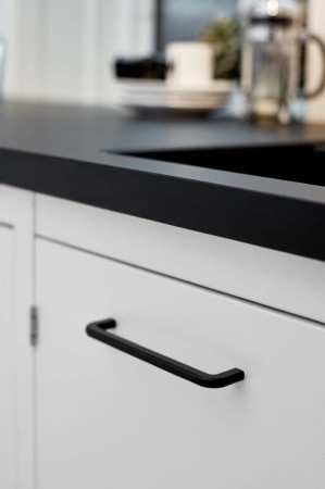 uchwyt_Compact_czarny 160 mm