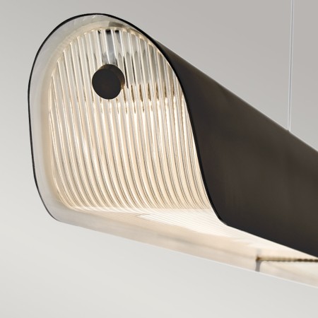 detal boku Lampa Arco czarna