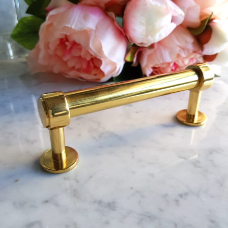 złoty uchwyt meblowy UM401  mosiężny