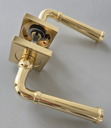 klamka KR621 mosiądz polerowany lakierowany ML rozeta kwadrat