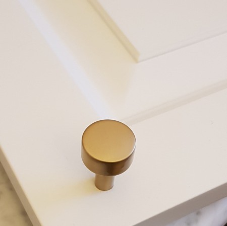 gałka uchwyt meblowy mosiężny złoto satyna