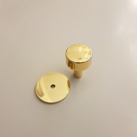 Gałka meblowa mosiężna GM101 złota z podkładką
