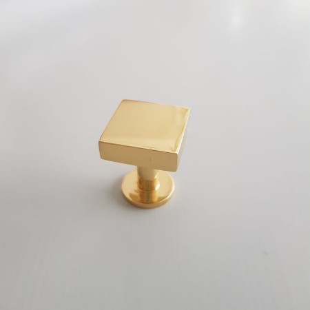 złota gałka mosiężna GM124 kwadratowa