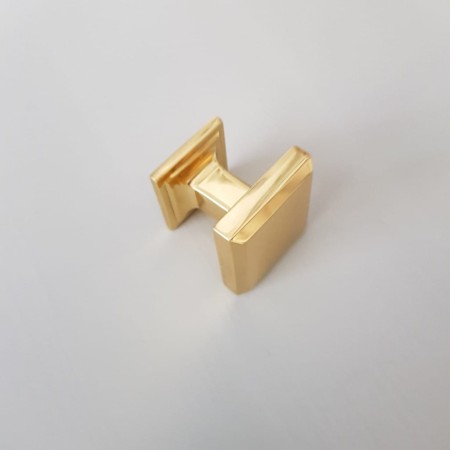 gałka meblowa mosiężna kwadratowa GM118