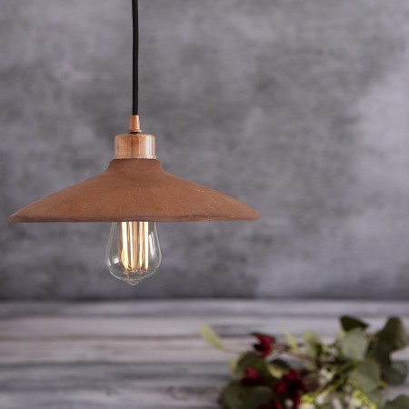Ręcznie malowana lampa wisząca z mosiężnym wykończeniem 
Ceramic Disk