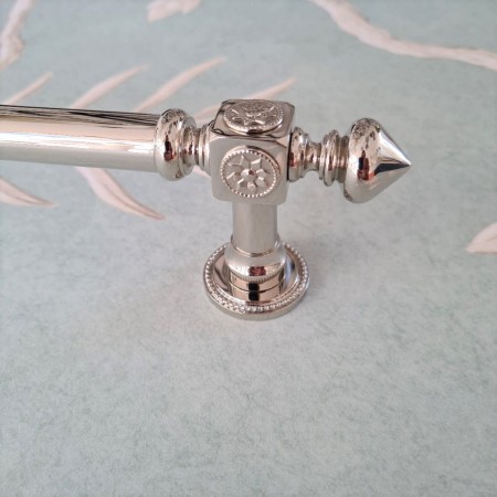 reling meblowy w niklu UM408 Base Star mosiężny