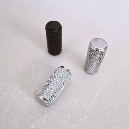 gałka mała diamentowana GM102