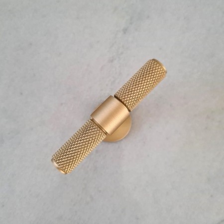 uchwyt meblowy GM134 mosiężny w kształcie litery T szczotkowany