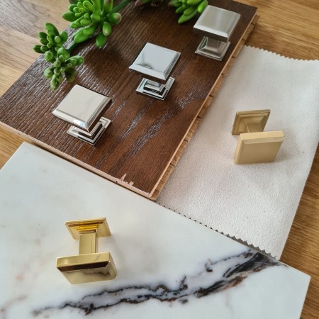 gałki mosiężne kwadratowe Gm118