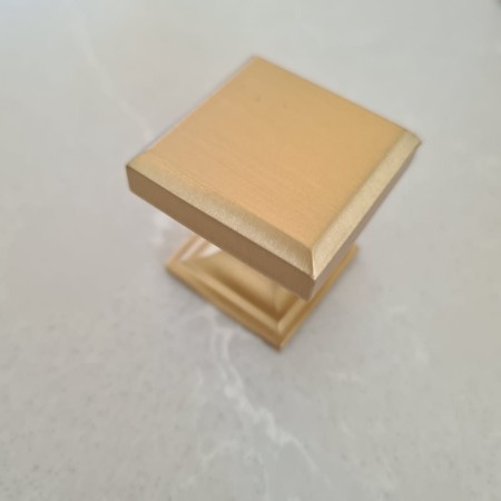 gałka mosiądz satyna GM118