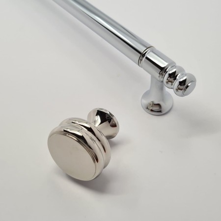 mosiężne uchwyty do mebli RM327 chrom z gałką GM143 nikiel