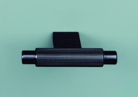 uchwyt meblowy czarny Stripes Tbar 0583