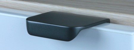 uchwyt-krawedziowy-nakladany-flat-kuchenny-do-dolnej-szafki--szuflady-kolor-grafit 50 mm