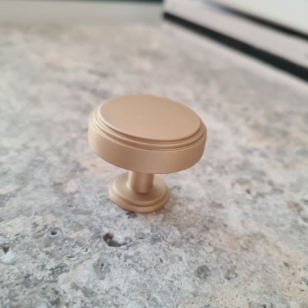 duża gałka meblowa GM140 35 mm mosiężna szczotkowana matowa
