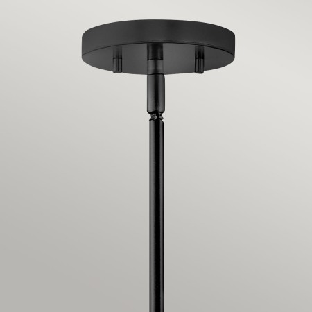 detal-lampa-wisząca-graham-m-czarna.jpg