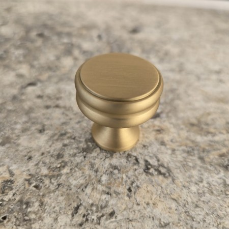 gałka mosiężna szczotkowana lakier mat GM143