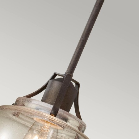 zbliżenie_mała_lampa_wisząca_urban_renewal_rustykalne_żelazo.jpg