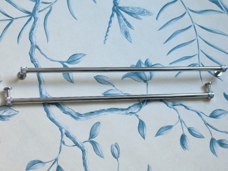 reling meblowy kuchenny z krateczką moletka chrom