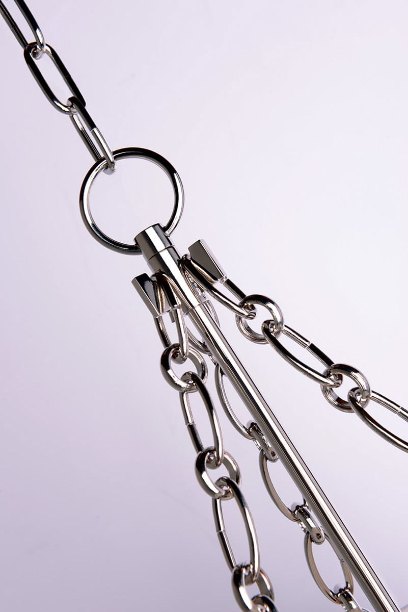 Polerowany nikiel, lampa z plisowanym wnętrzem abażura