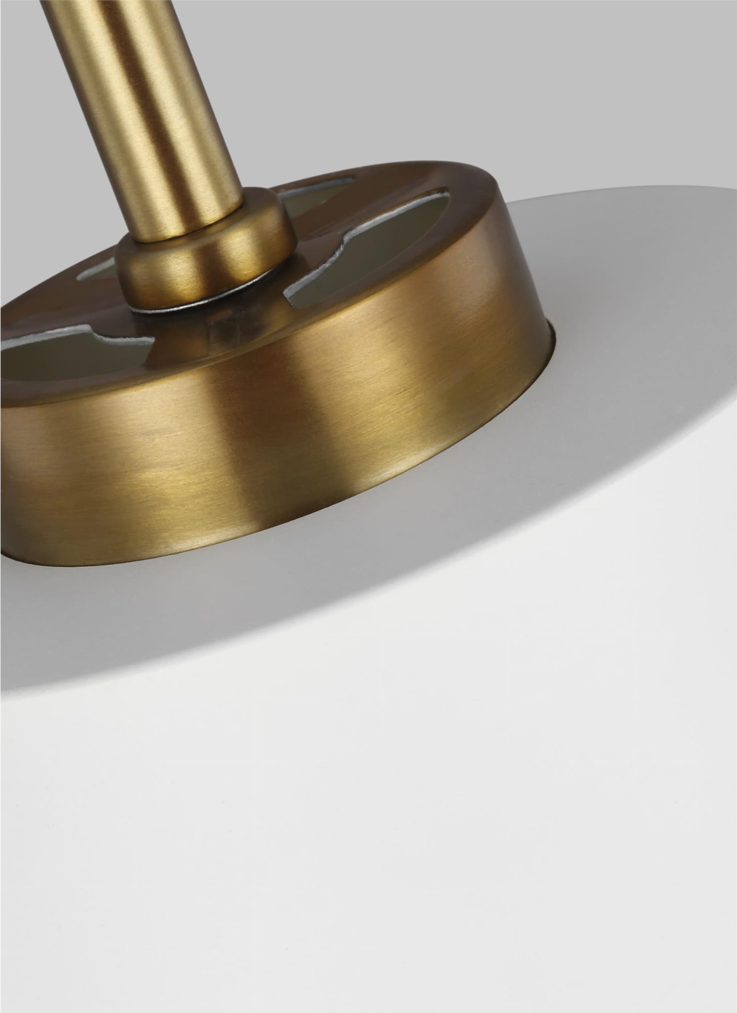 Biało złota lampa wisząca Carter long