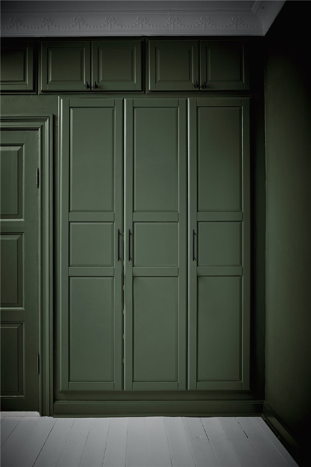 Czarny uchwyt z diamentowaniem