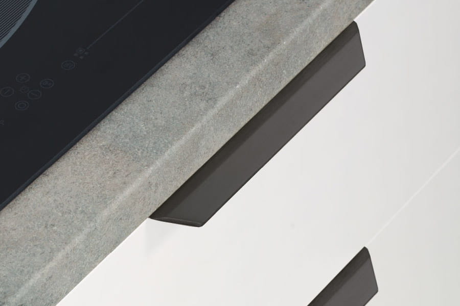 uchwyt Peak czarny 128 mm krawędziowy