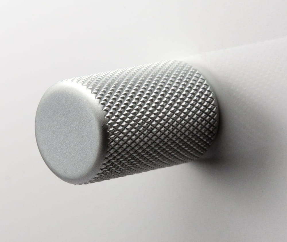 peri chrom-mat-na-froncie.jpg